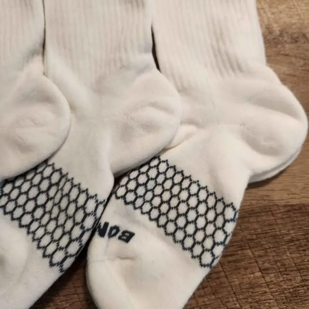 Bombas Youth Medium Socks NWOT